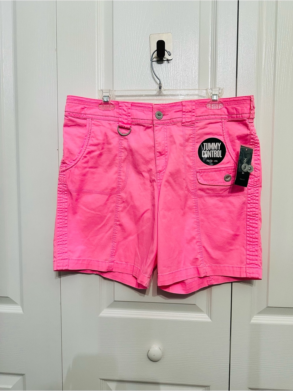 Style & Co Women’s Tummy Control Cargo Shorts Size 12 Pink Heat NWT